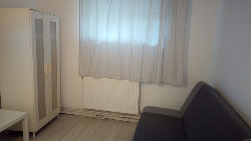Domnesti Darvari, langa Bucuresti, statie STB 431, centrala, proprietar
