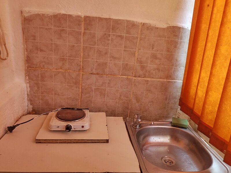 Domnesti Darvari, langa Bucuresti, statie STB 431, centrala, proprietar